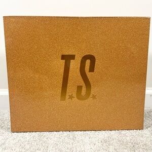 TAYLOR SWIFT The Life of a Showgirl Cardigan + CD Box Set Size: M/L Sealed